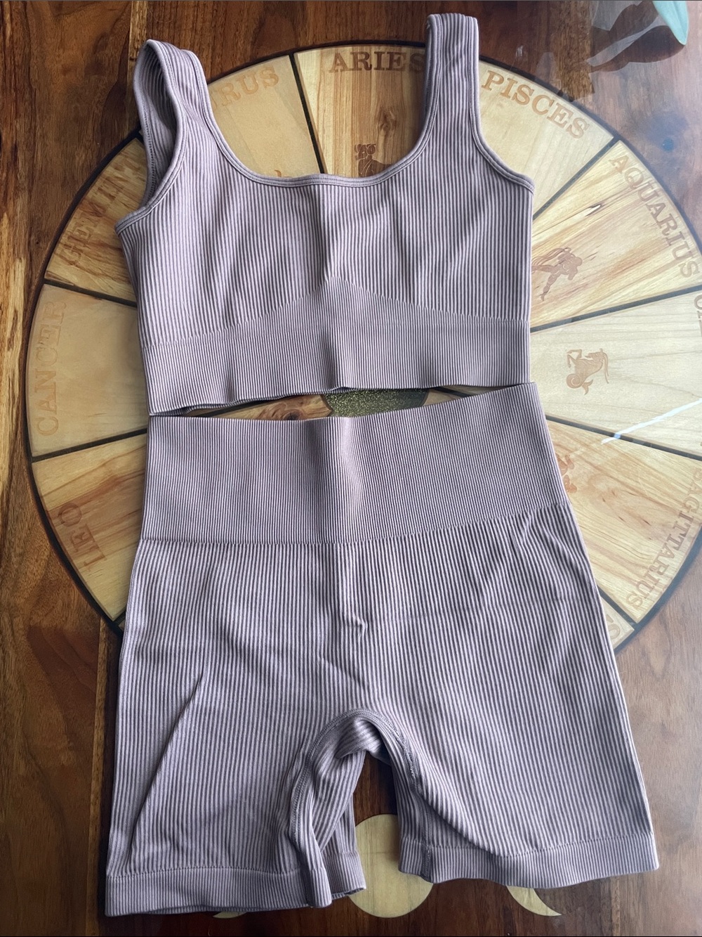 Sport bra and biker shorts set